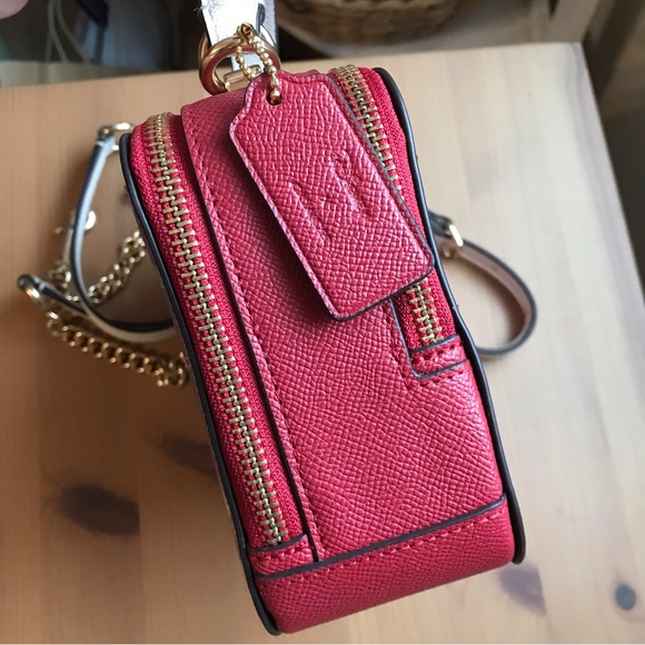 🎃 Disney X Coach Box Crossbody With Cruella Motif - Picture 12 of 12